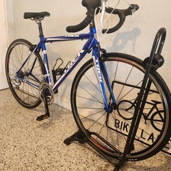 🔥🚲🔥TREK

Trek 1.1  Road Bike(50cm)🔥🚲🔥