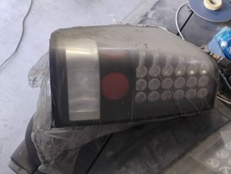 Nissan Titan 2003-2006 led Tailight