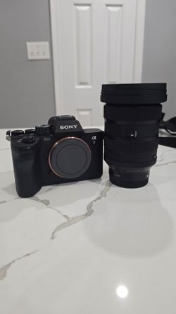 Sony Alpha a7 IV Full Frame Mirrorless Camera + Sigma 24-70mm F2.8 DGDN II for Sony E