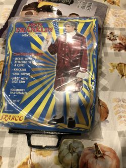 Costume