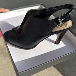 Black heel size 7