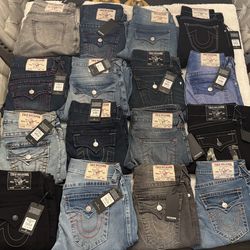 Mens 30,29,28 True Religion jeans