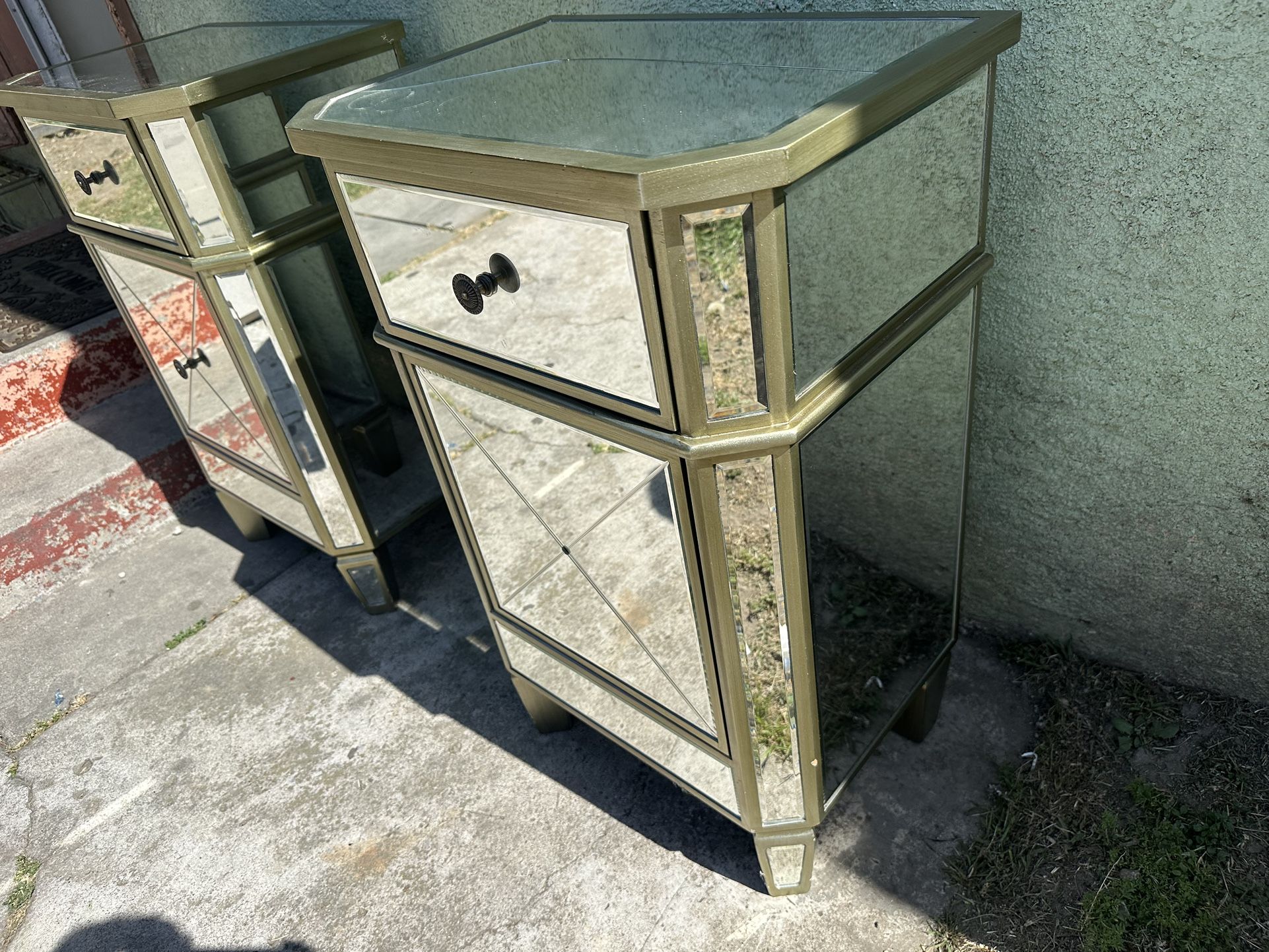 Mirrored Nightstand, Dresser, Cajonera, Joyera