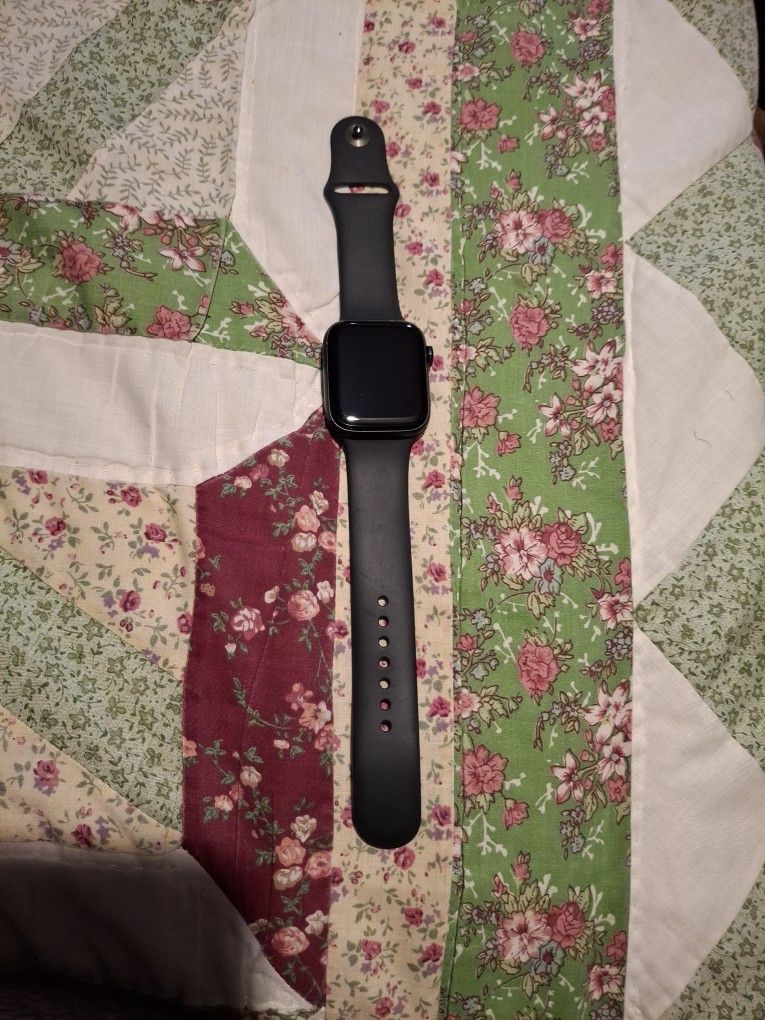 Apple Watch SE 44mm