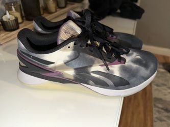 2 Pair Of Barely Worn Size 8 Women’s