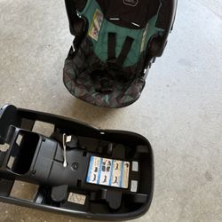 Evenflo Car seat And Base 