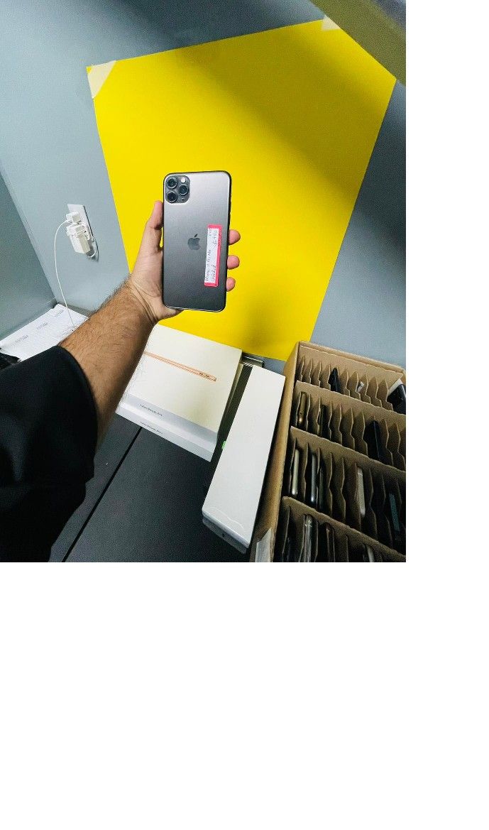iPhone 11 Pro Max (Finance for $50 down, no credit needed and take home today) $745 att and cricket