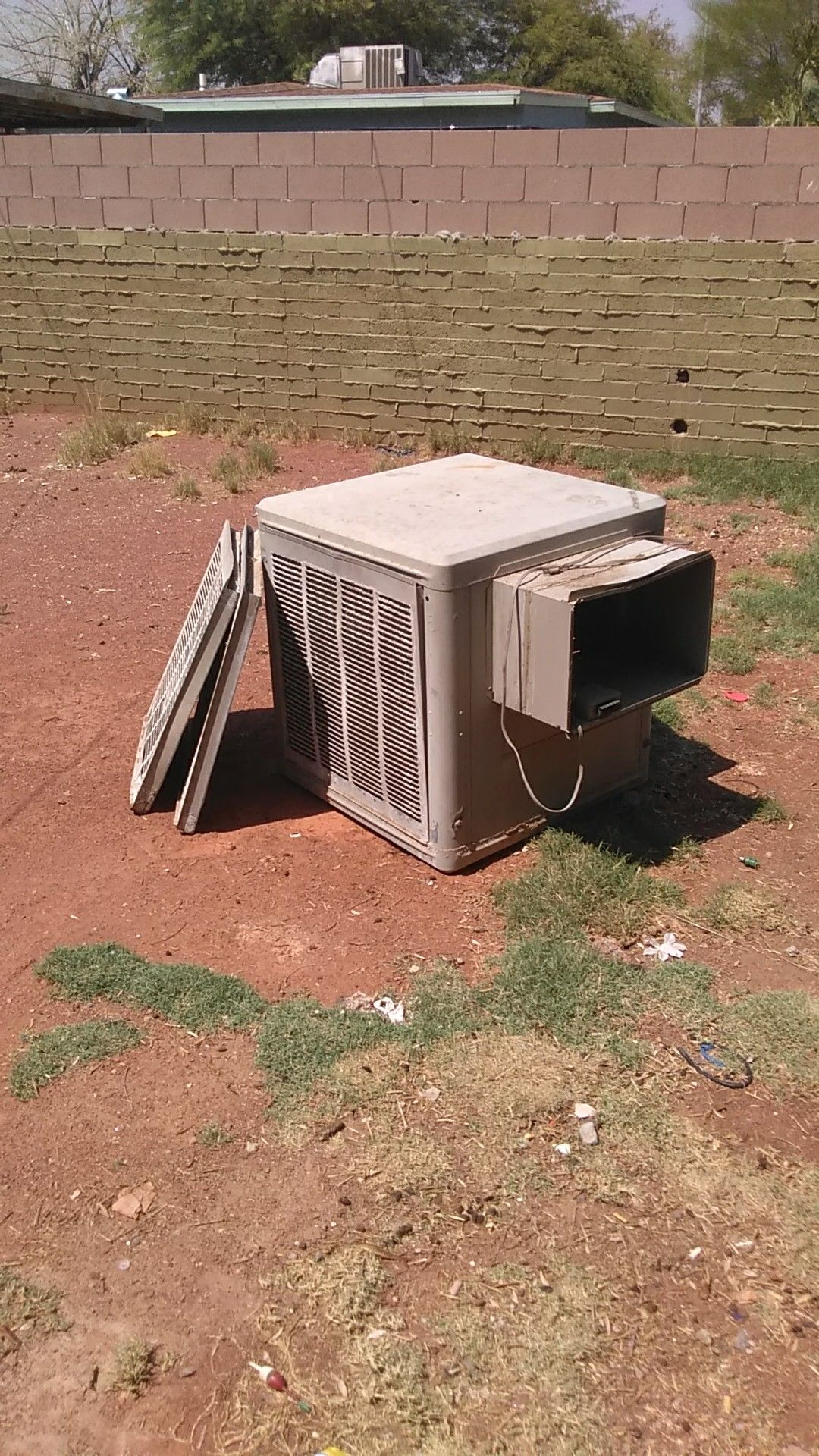 USED SWAMP COOLER