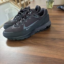 Nike Air Max Pulse, Black, Size 12