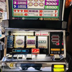 Triple Diamond 5 Line Slot Machine
