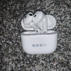 Airpod 4’s 
