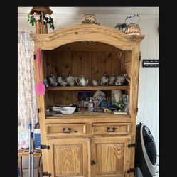 ☘️VINTAGE RUSTIC HUTCH-SOLID WOOD-72” Tall, 46” Long, 23”D ☘️