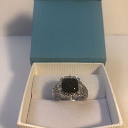 NIB sz 7. 25 Genuine black & white diamond ring, rhodium finish