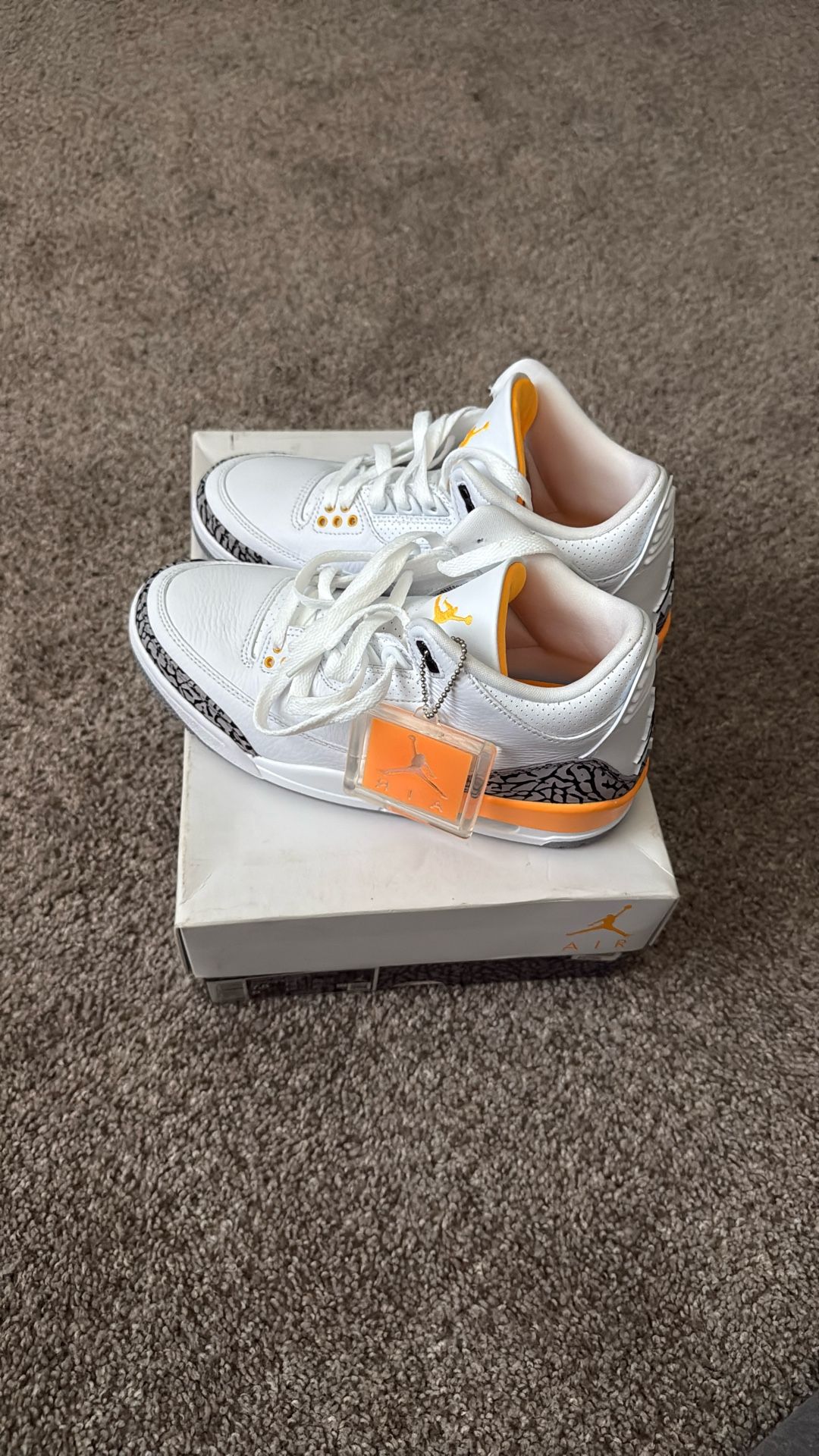 WMNS Air Jordan 3 Retro