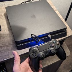 Playstation 4 Slim Bundle