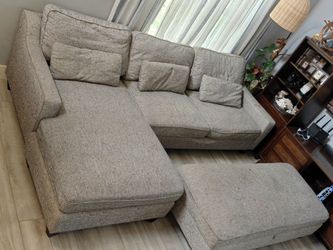 Gray Fabric Sectional Sofa with Ottoman