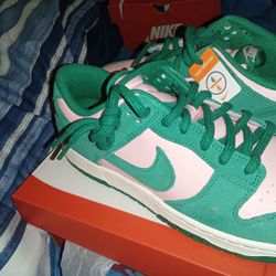 Nike Dunks