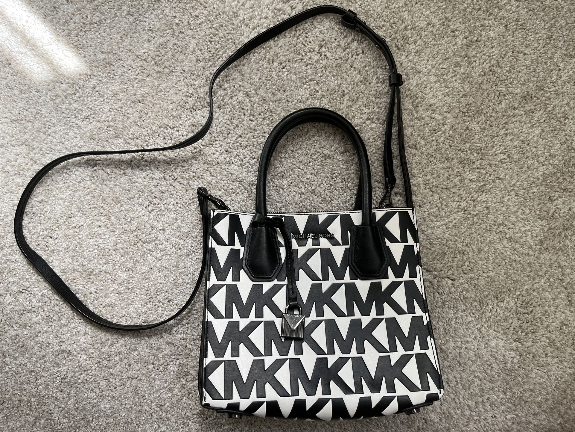 Michael Michael Kors monogram-pattern Crossbody Bag - Farfetch