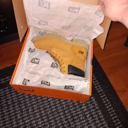 2 Pair Brand New Bever Worn Timberland Boots And Converse