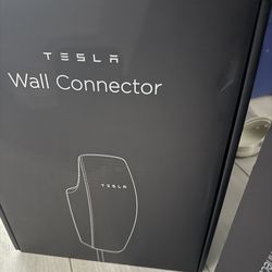 BRAND NEW Tesla Universal Wall Connector