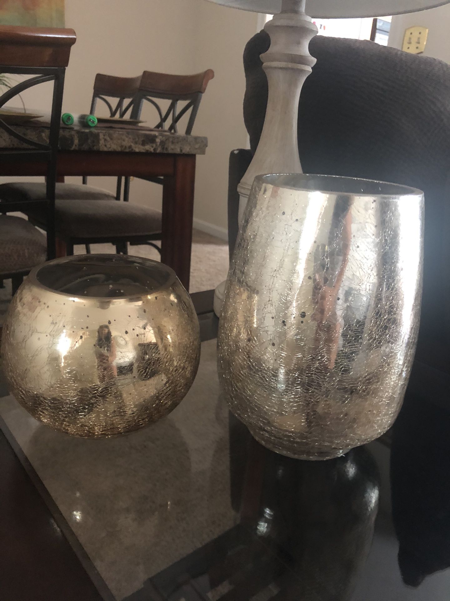 2 golden glass vases