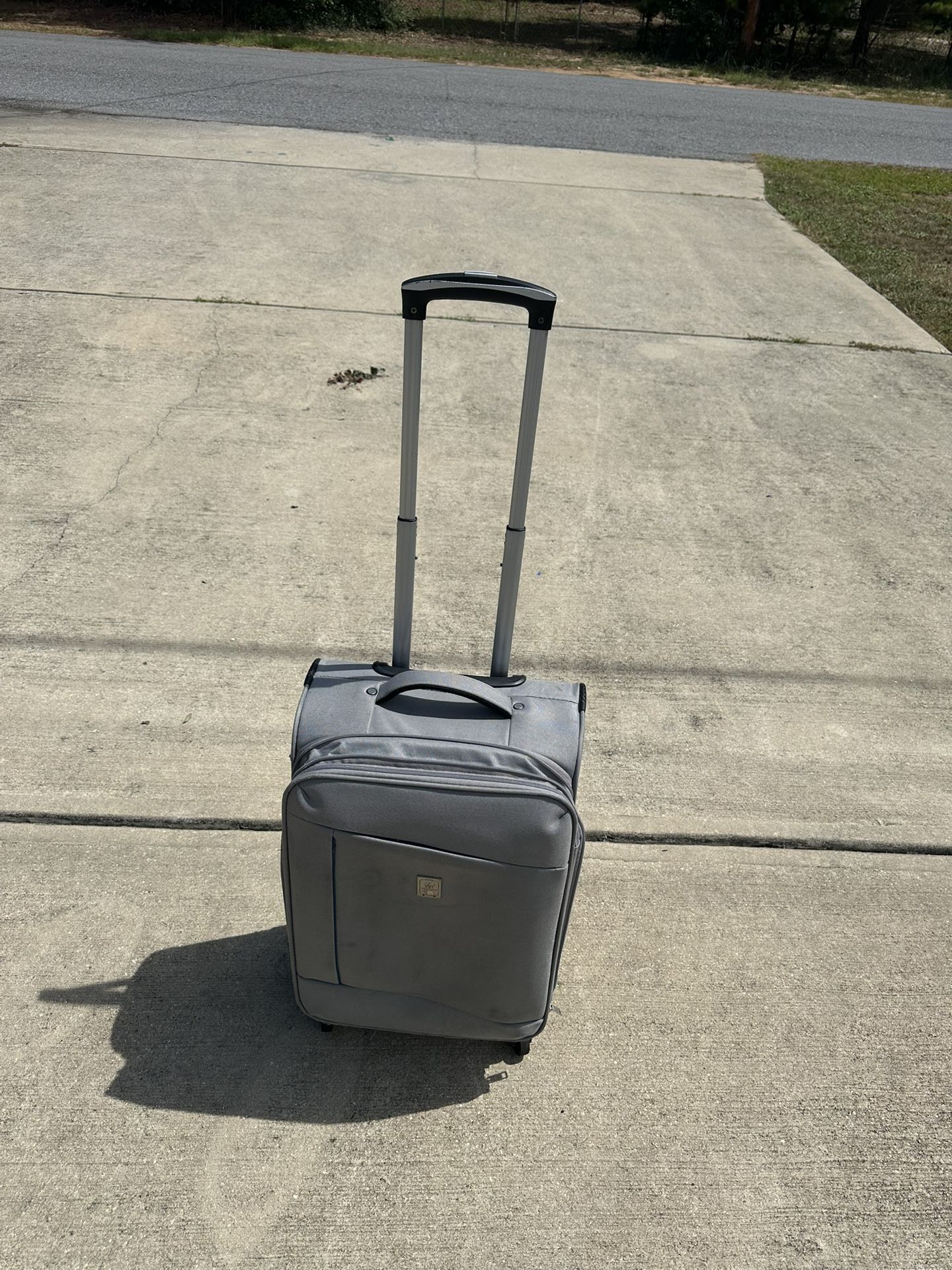 WT Weekend Travler Suitcase