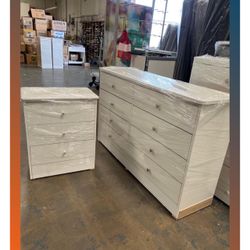 8 drawers dresser and nightstand / Eight drawers dresser and nightstand