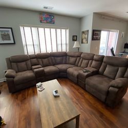 Great Condition 3 Recliner Sectional