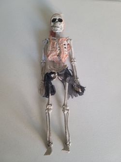Magic Power Hanging Pirate Skeleton Halloween Decoration 16" Inch 2010