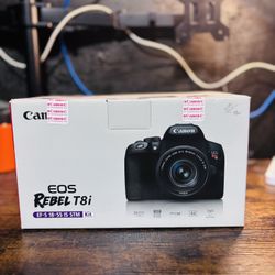Canon EOS Rebel T8i 