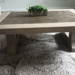 Pickup From Mount Juliet Tn 37122..Beautiful  Wooden Coffee Table /cocktail Table..excellent Condition 