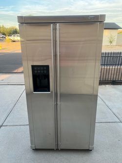 Refrigerator GE monogram Stainless steel counter depth