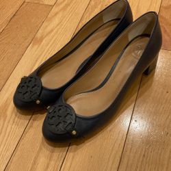 TORY BURCH s 8.5