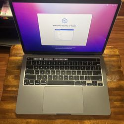 2020 Apple MacBook Pro M1 8GB 500GB Touchbar With Fingerprint Scanner200 Count Like New With Charger 