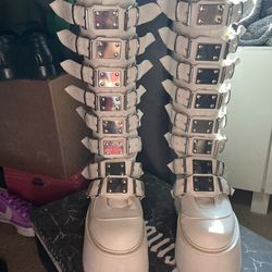 White Demonia Damned-318 Platform Boots, Size 9