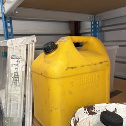 Gas Cans 