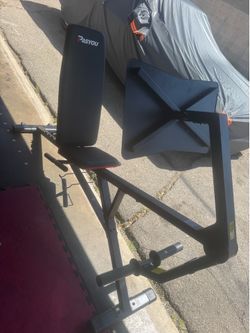 Leg press gym machine