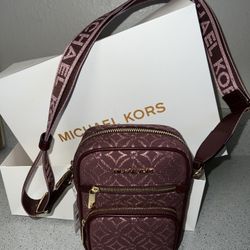Michael Kors Xbody