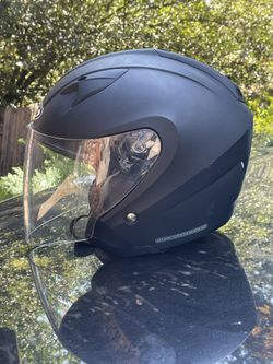 HJC i30 Motorcycle Helmet