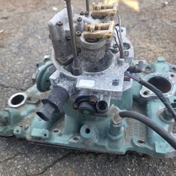 1988 CHEVY S10 4.3 L INTAKE MANIFOLD/ FUEL INJECTOR THROTTLE BODY