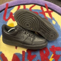 Nike Air Force 1 Low Triple Black 