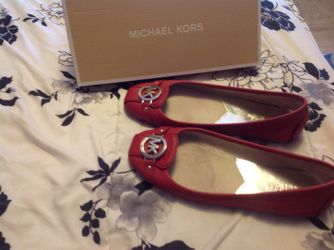 Michael Kors Flats size 10