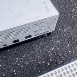 Xbox One S 1TB