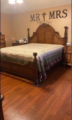 PALM COURT BEDROOM SET (deliver available)