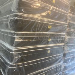 King Pillowtop Set New In Plastic Free Delivery In Atlanta 
