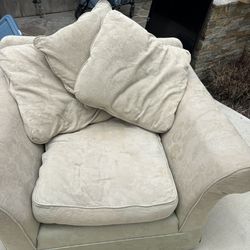 Comfy Oversized Chair 