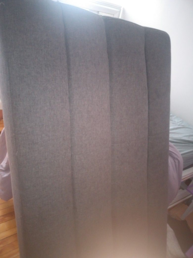 FUTON