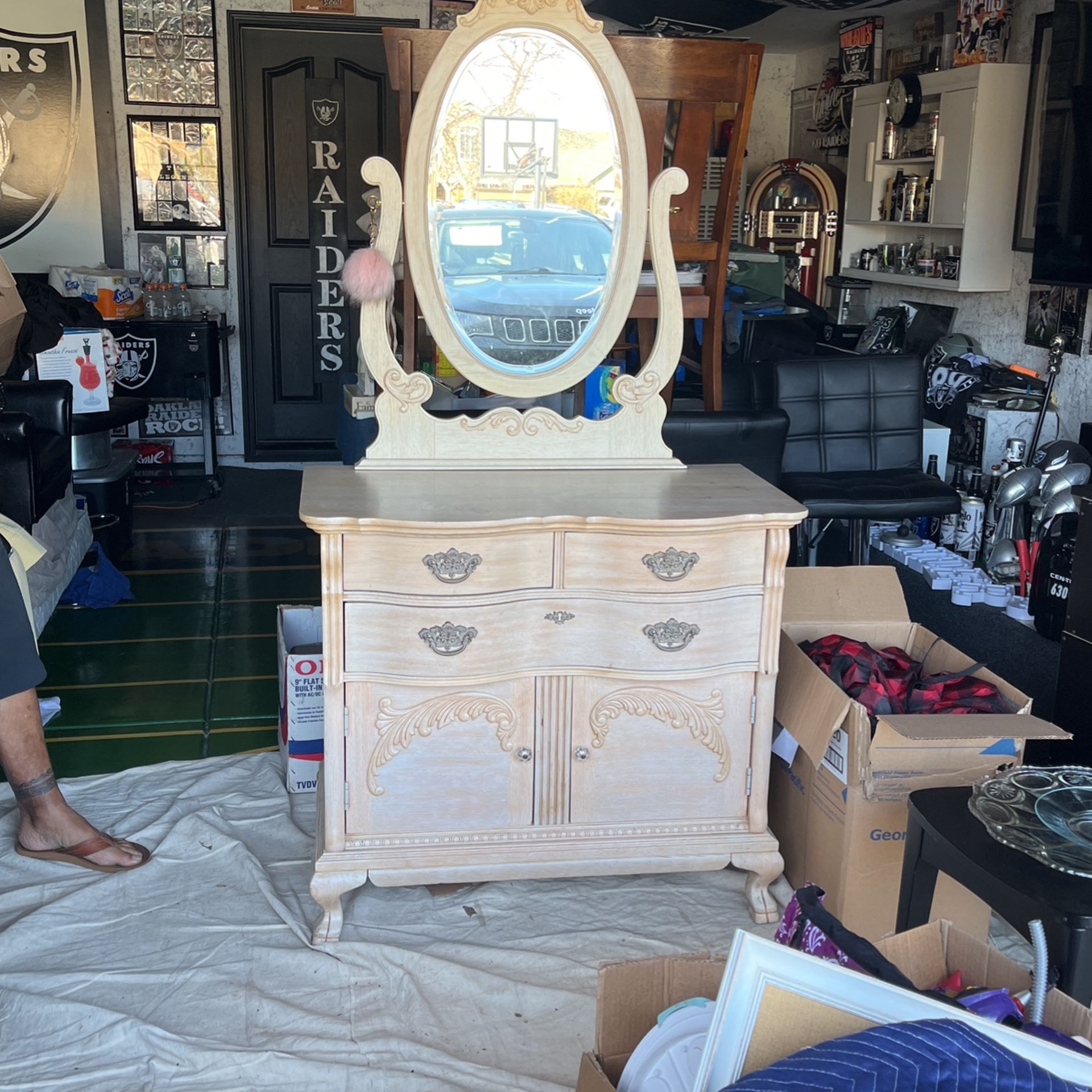 Bedroom Set (twin) By Lexington
