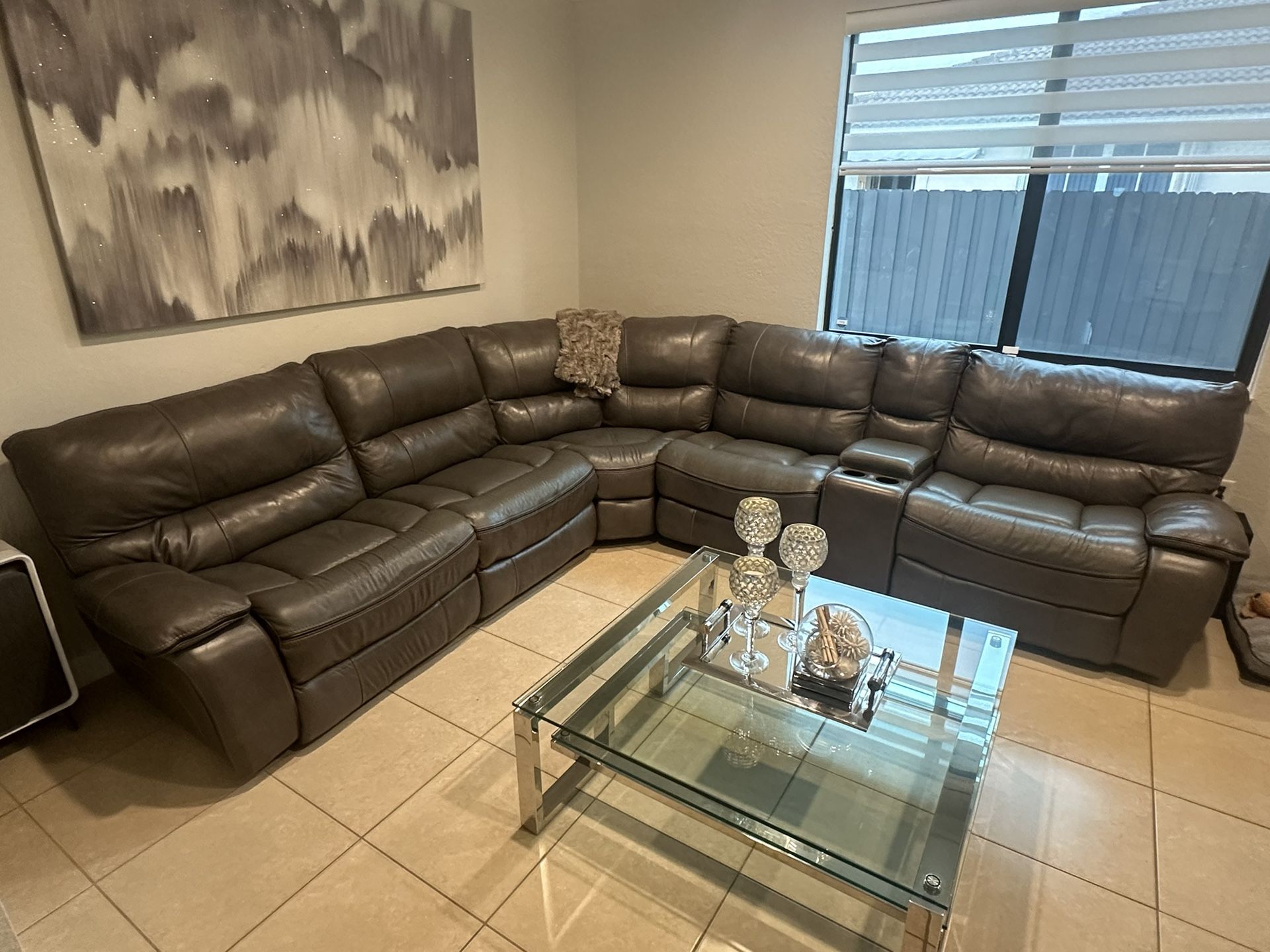 Sectional/Sofa