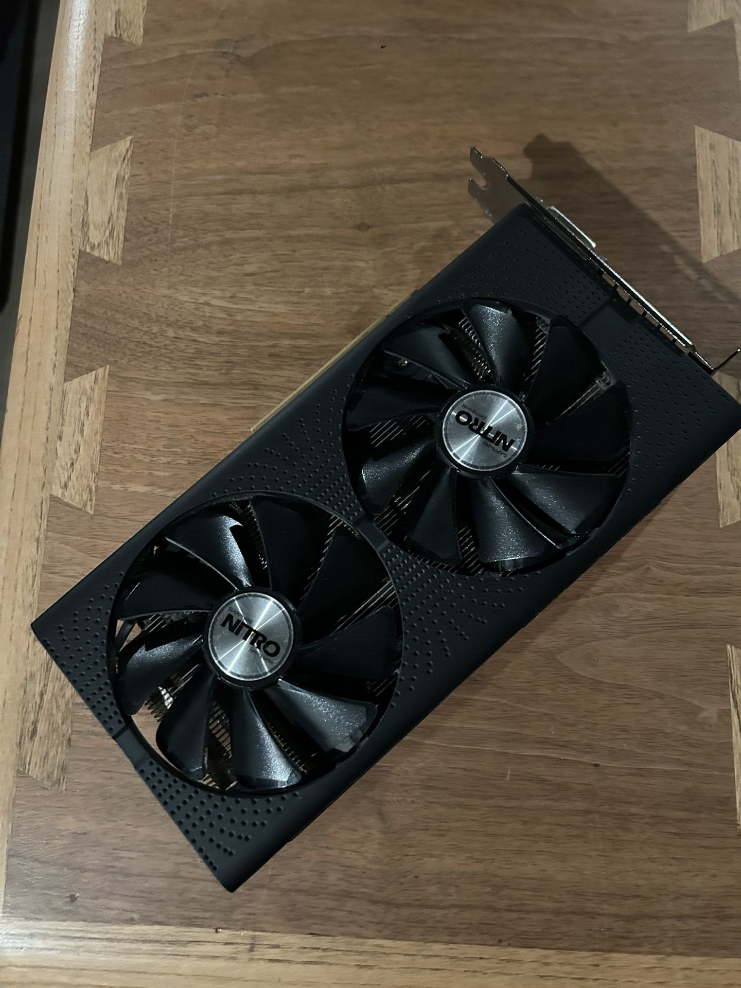 AMD Radeon RX 470 4gb (DVI only)